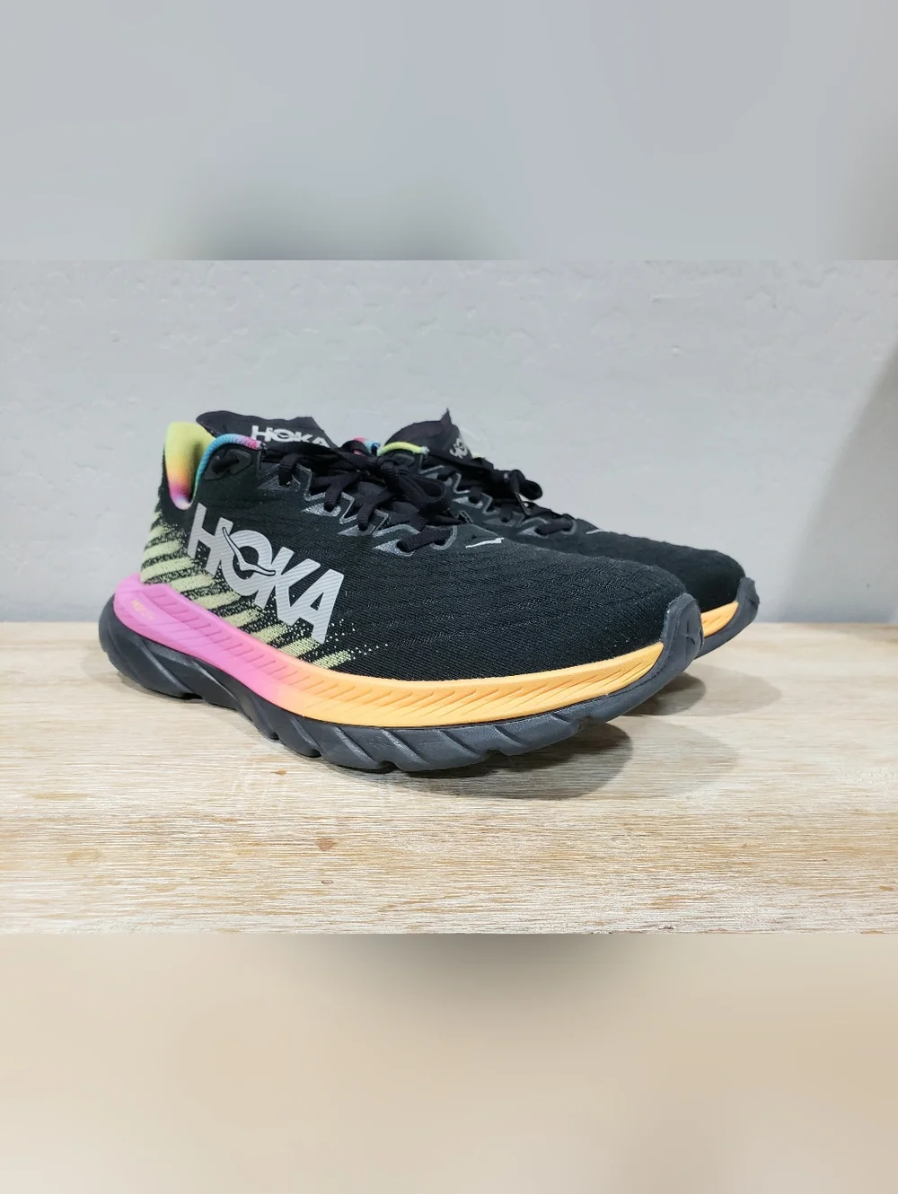Hoka One One hoka one