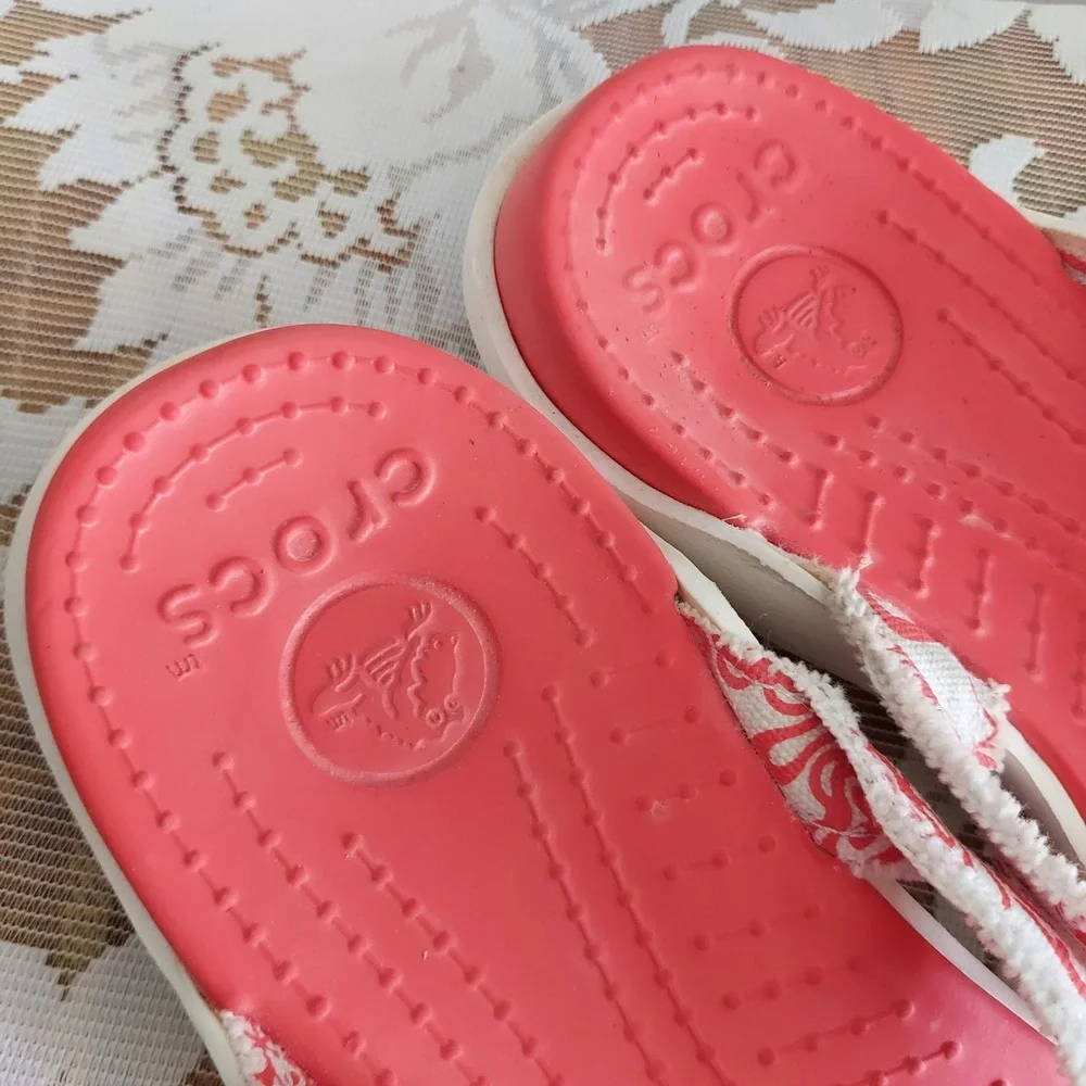 CROCS flip flop