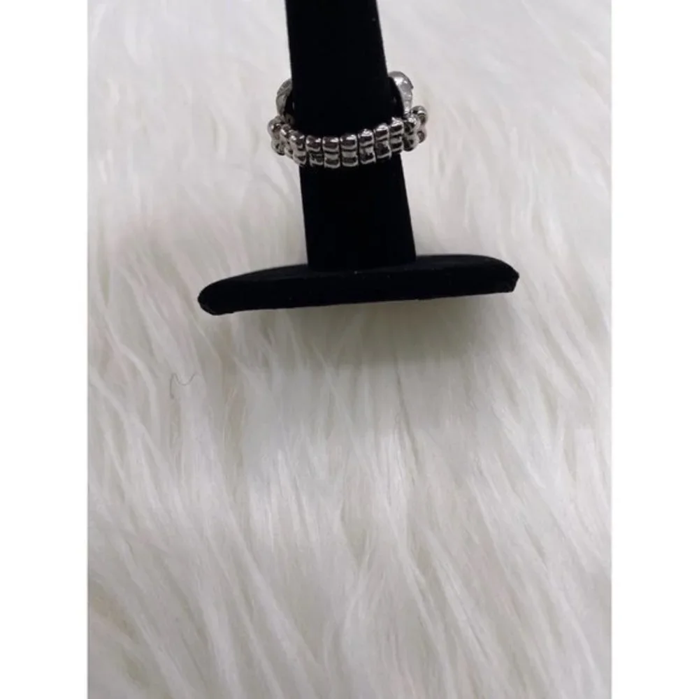paparazzi jewerly distractingly