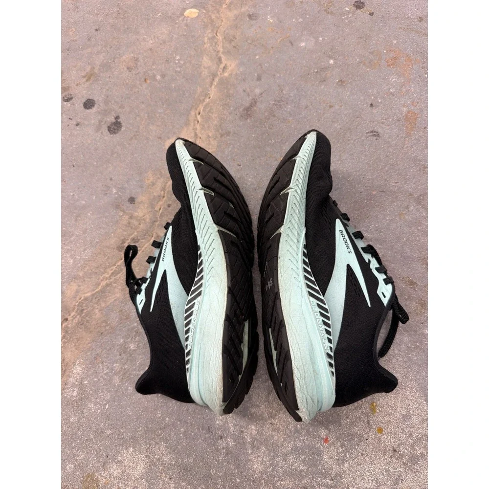 Brooks launch gts