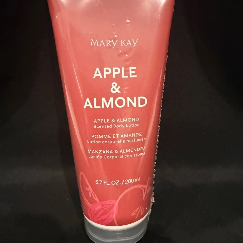 Mary Kay Apple & Almond Body Care Set - Shower Gel & Body Lotion