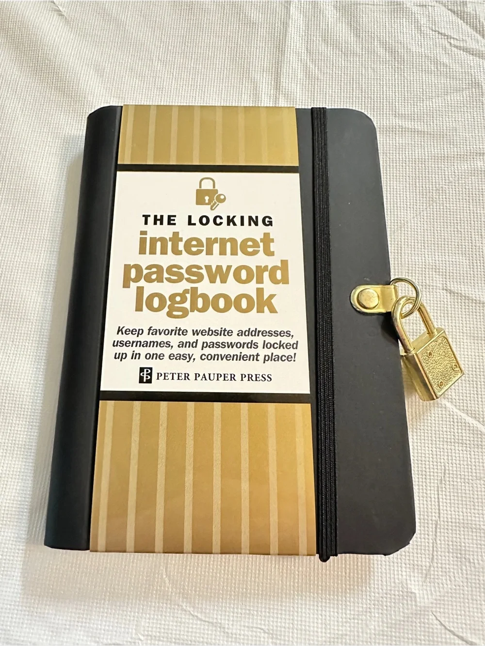 💜The Locking Internet Password Logbook - Gold & Black