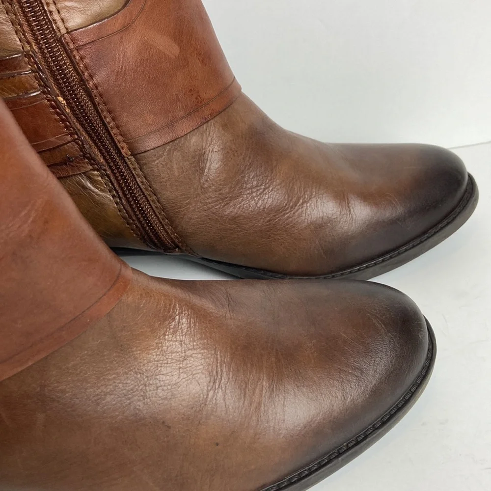 Vince Camuto Beatrix Harness Boot in Russet Sz 8 Riding Knee High Equestrian