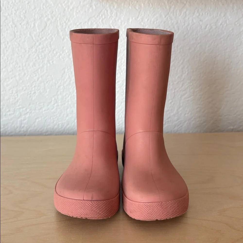 Zara play due