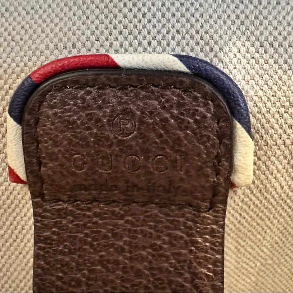 Gucci night courrier