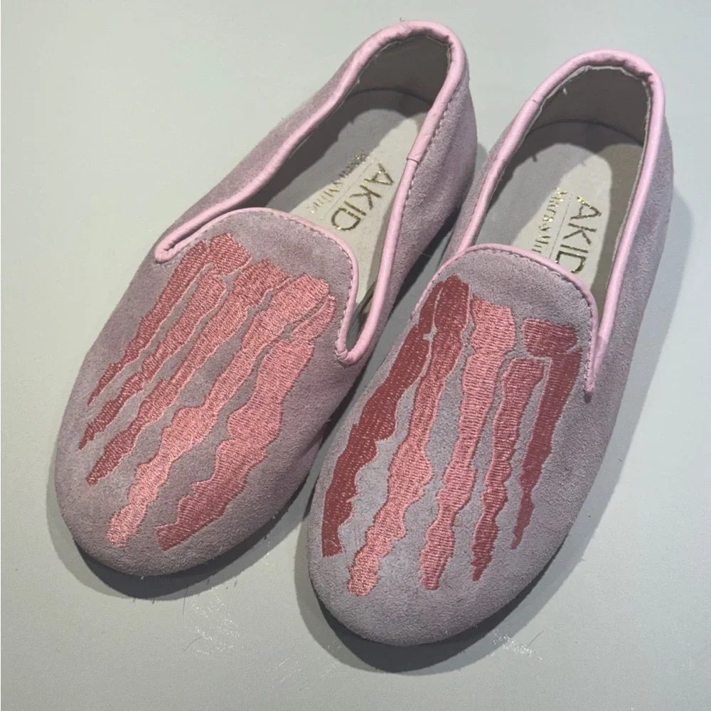 Akid pink suede