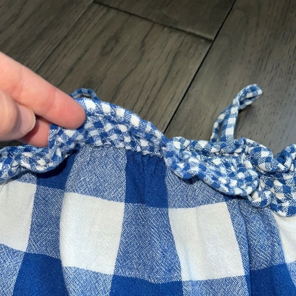 Old Navy feel that