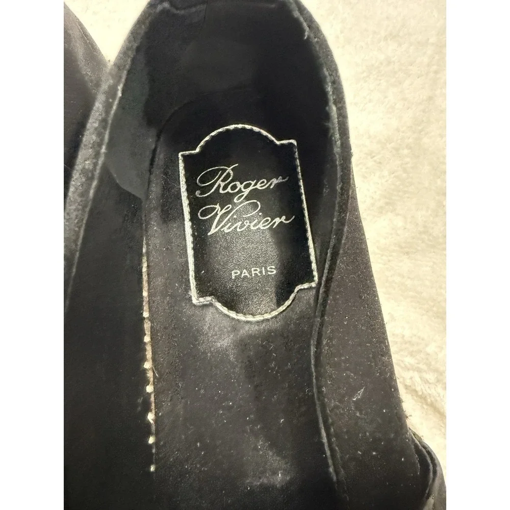 Roger Vivier authentic roger