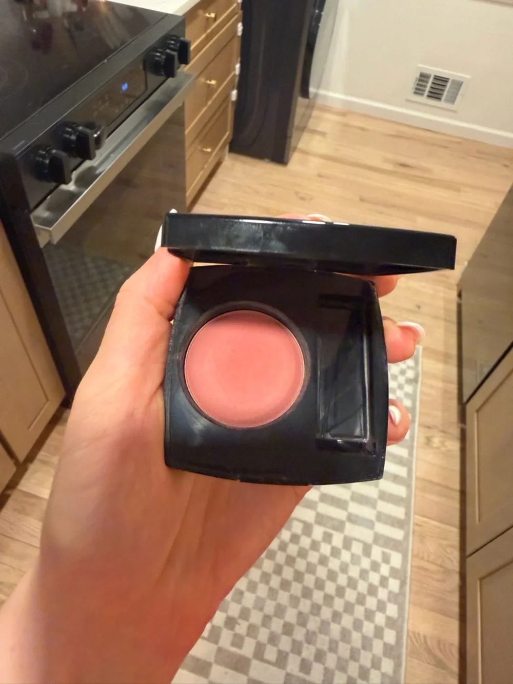 CHANEL silky powder