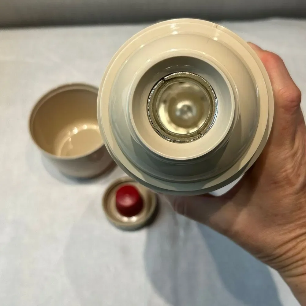 Thermos red lid vtg