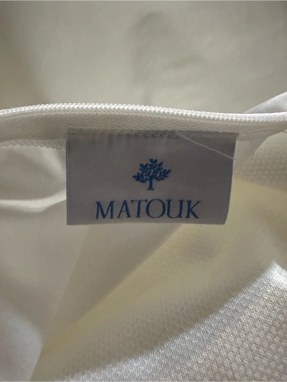 N/A matouk camilla