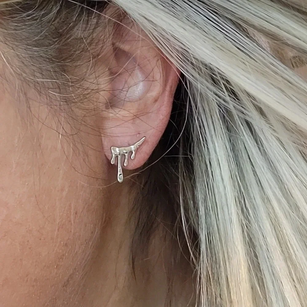 Ear Envy polished finish
