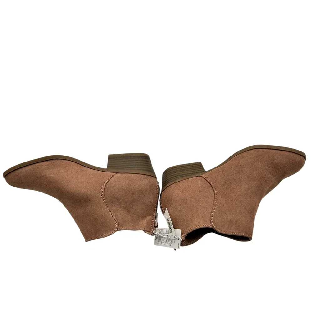 Old Navy suede upper