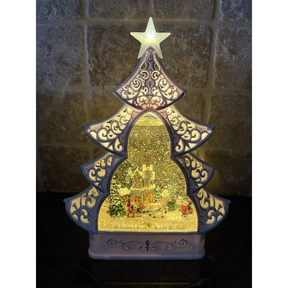 Shatchi christmas tree