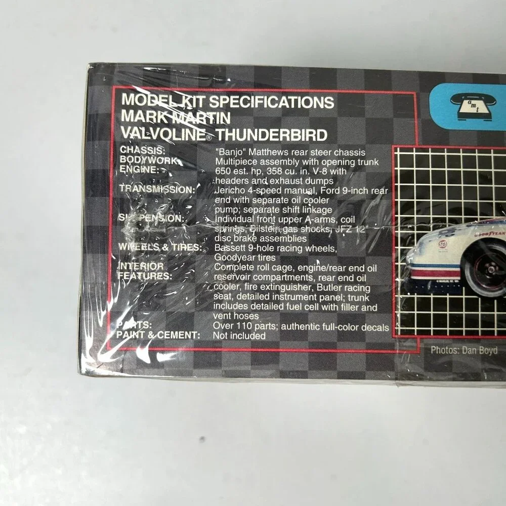 AMT ERTL Valvoline Thunderbird Model Kit 1/25 Scale 8756 NEW‎ Sealed 1992 USA