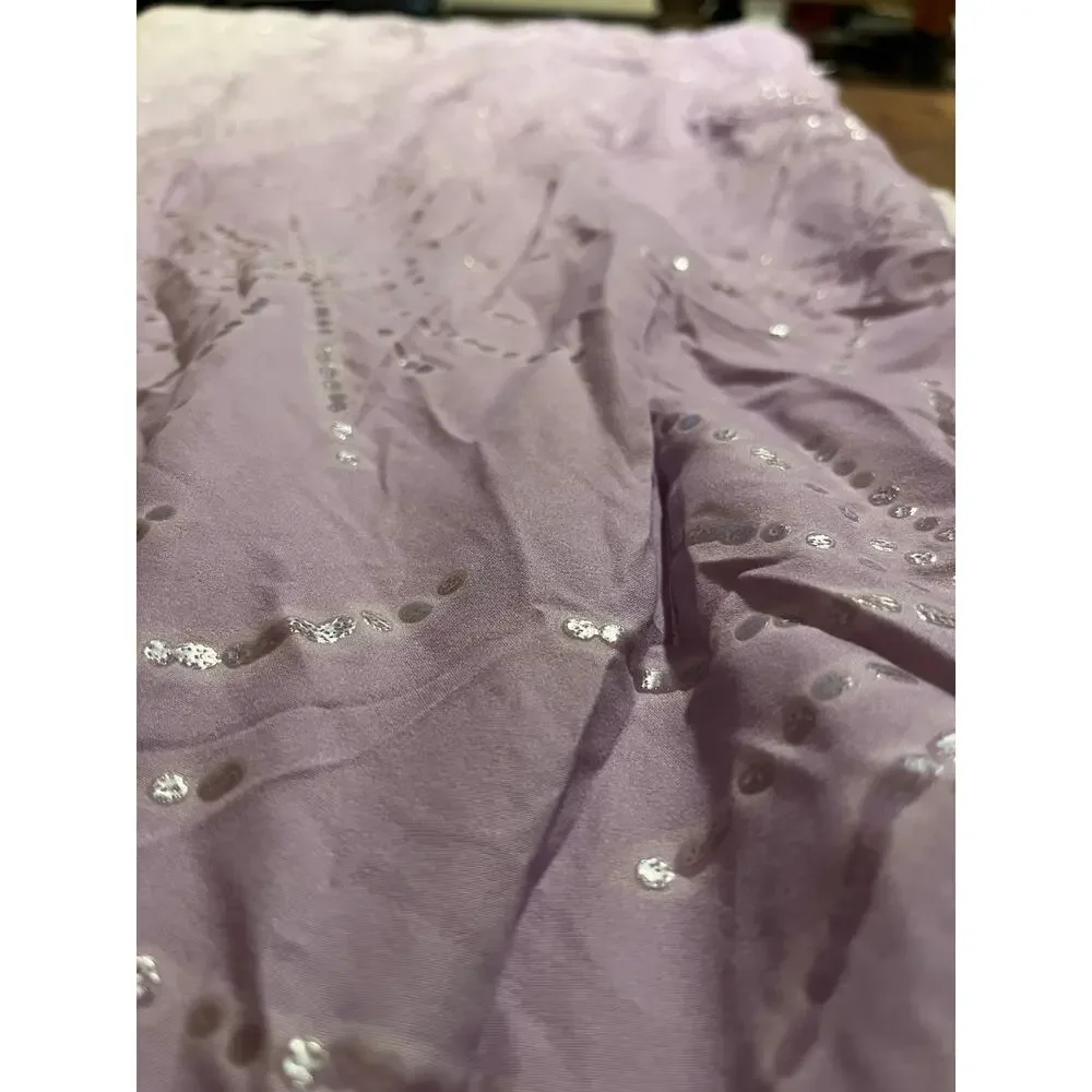 Laura Ashley Twin comforter without sham‎ purple and white
