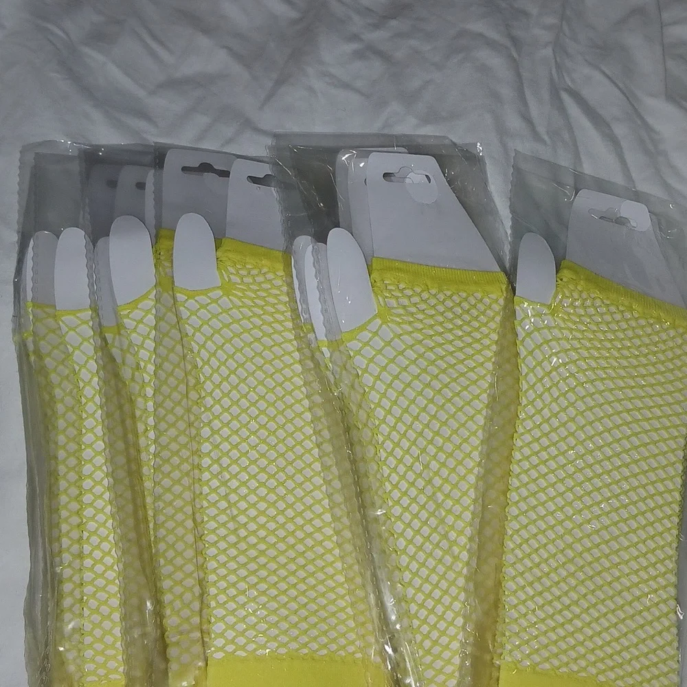 N/A yellow fishnet
