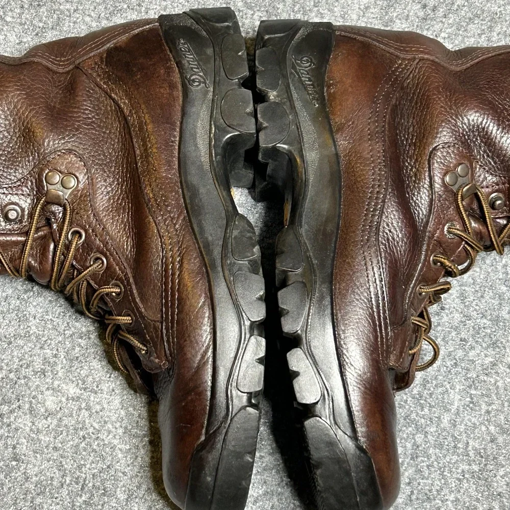 Danner brand style
