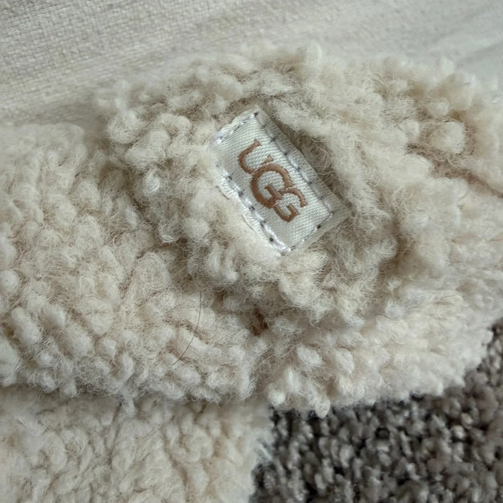 UGG cozy sherpa
