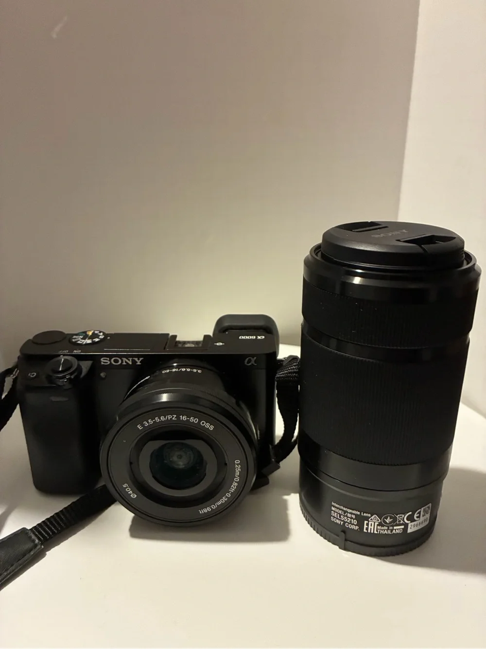 Sony compact mirrorless