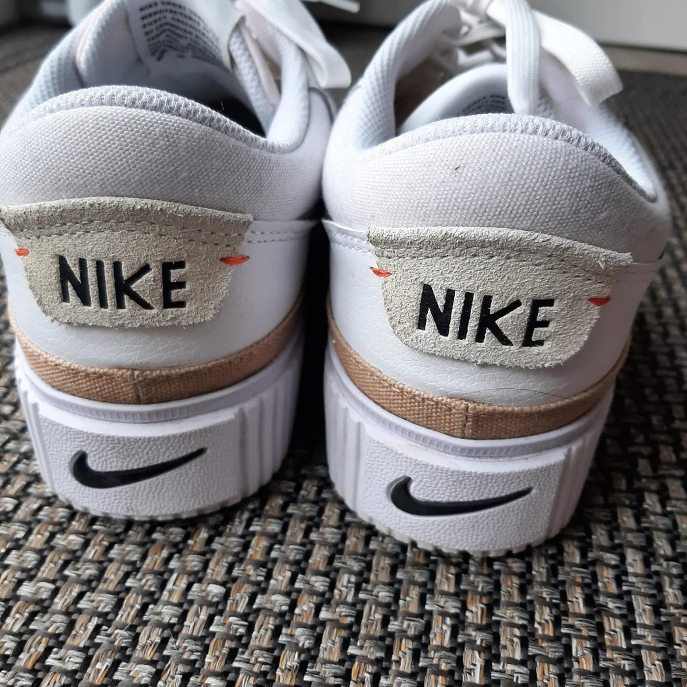 Nike elevate your