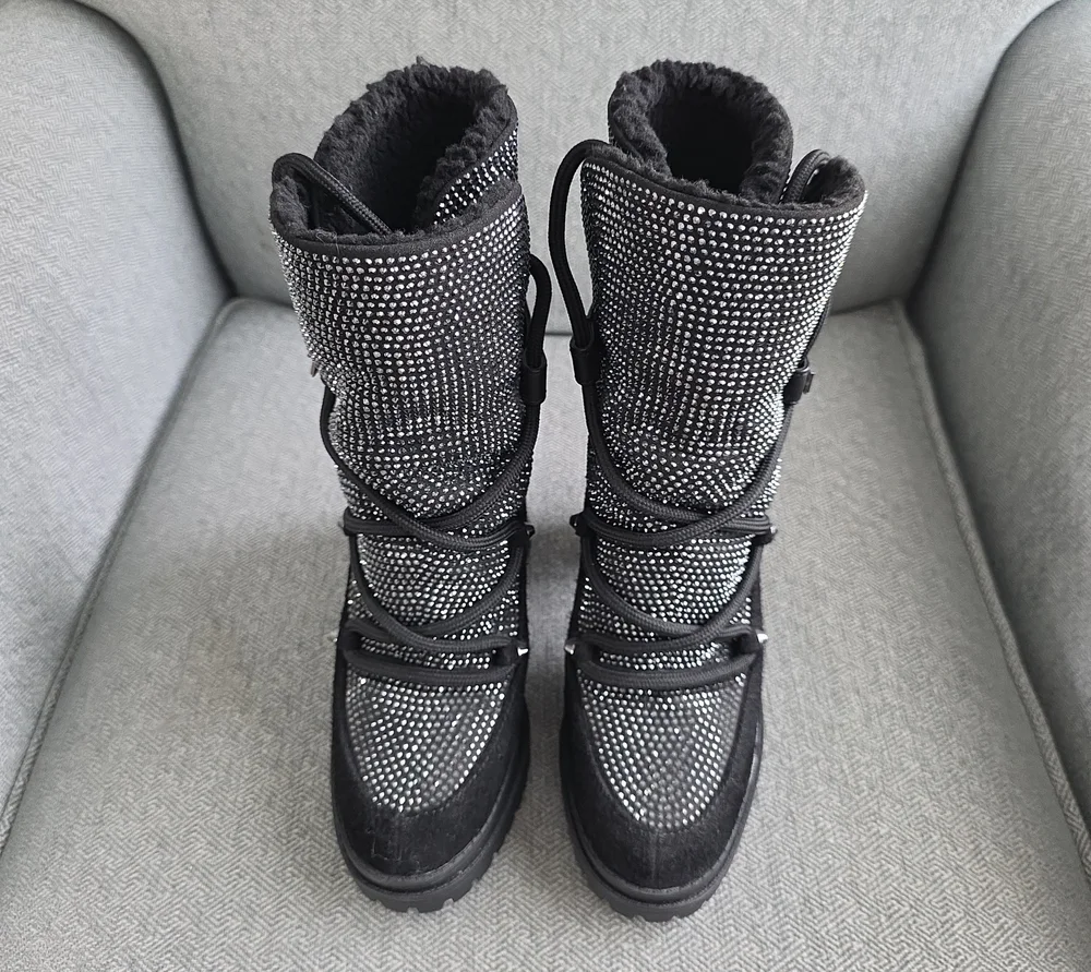 Black Women's Winter Lace-Up Faux Fur Boots