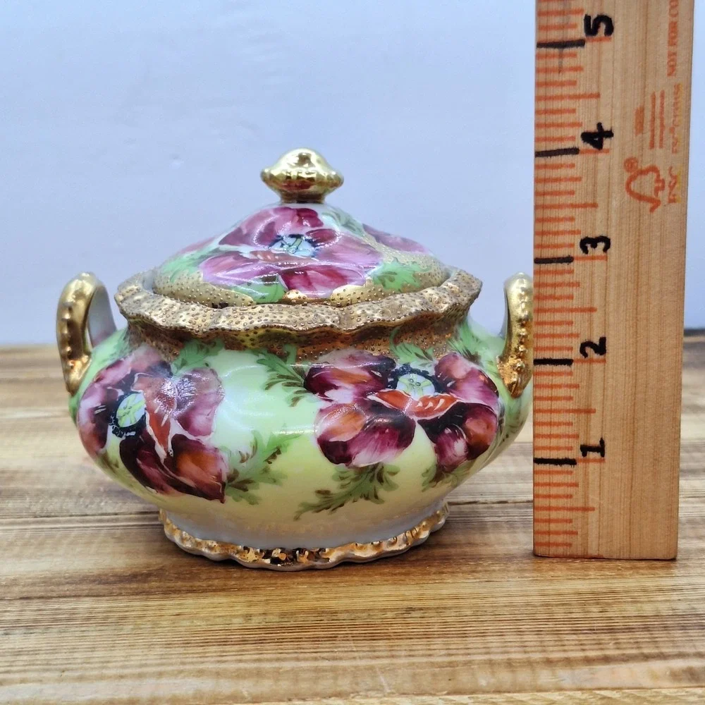Antique Nippon Hand Painted Sugar Bowl W/‎ Lid Floral Moriage and Gold Gilding