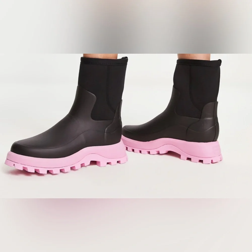 Hunter City Explorer Short Black/Pink Neoprene/Rubber Rain Boots 6US