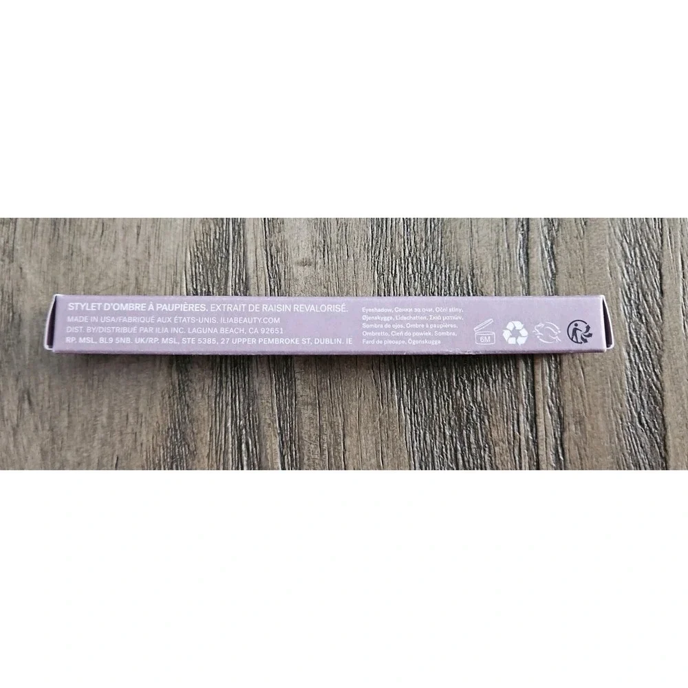 ILIA eye stylus