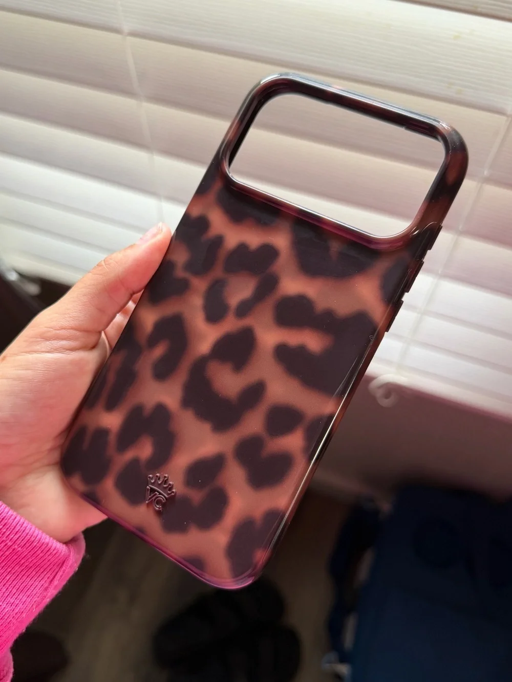 Velvet Caviar magsafe wallet