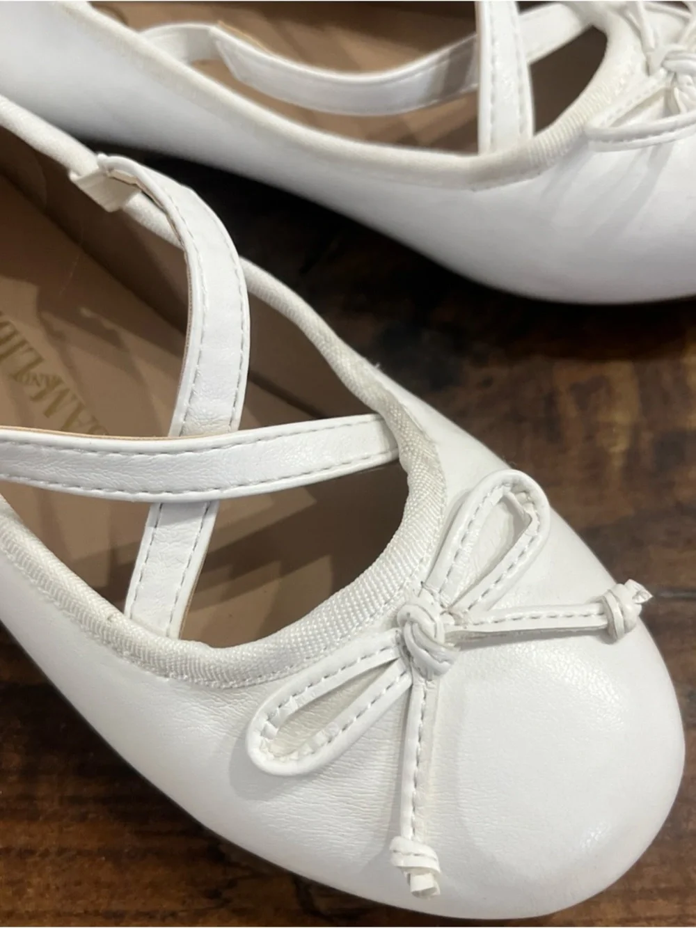 Sam & Libby classic white
