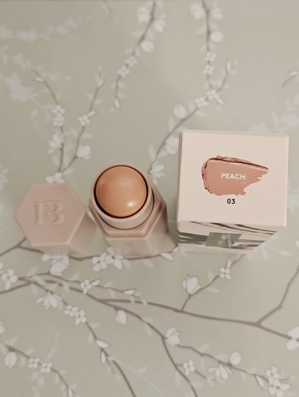 Fenty Beauty box peach