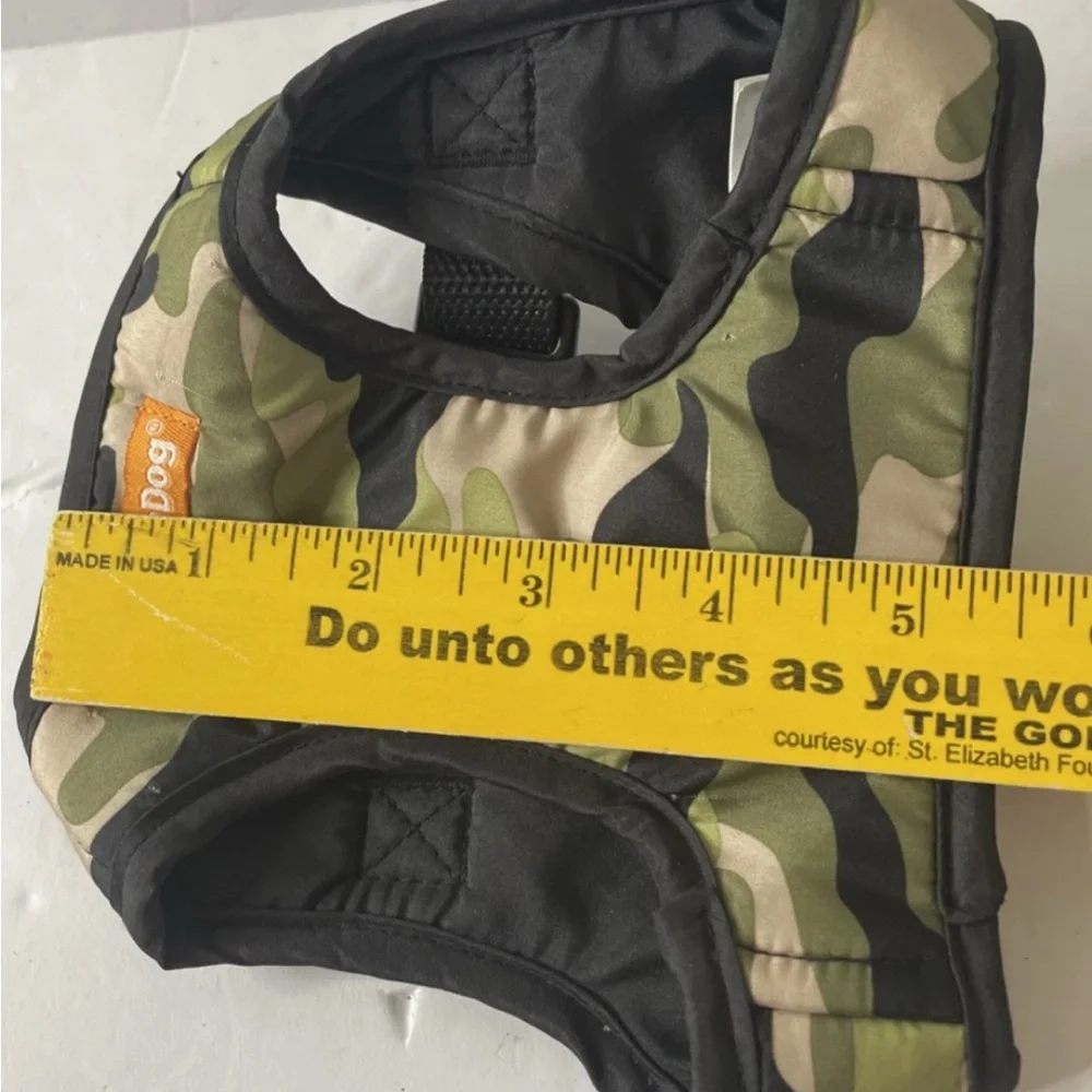 Simply Dog ensuring polyester closure
