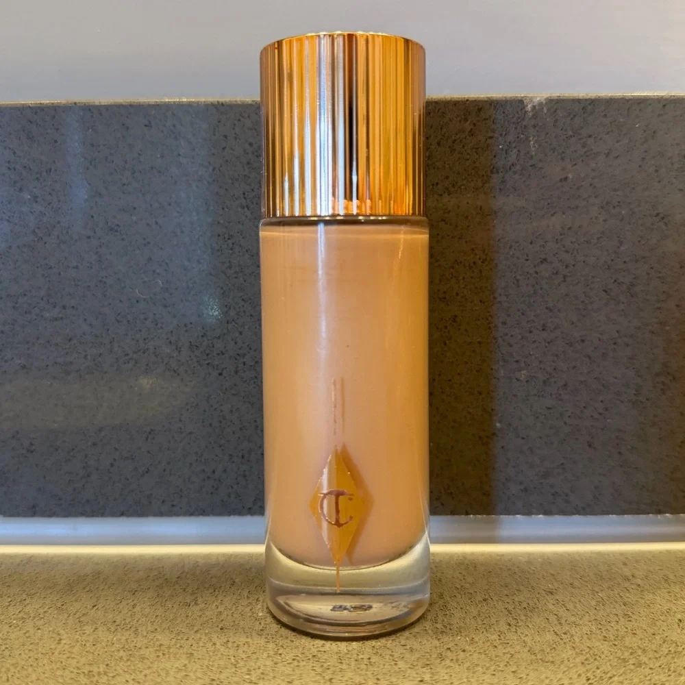 Charlotte Tilbury Hollywood Flawless Filter 3 Fair Pale Glow Foundation