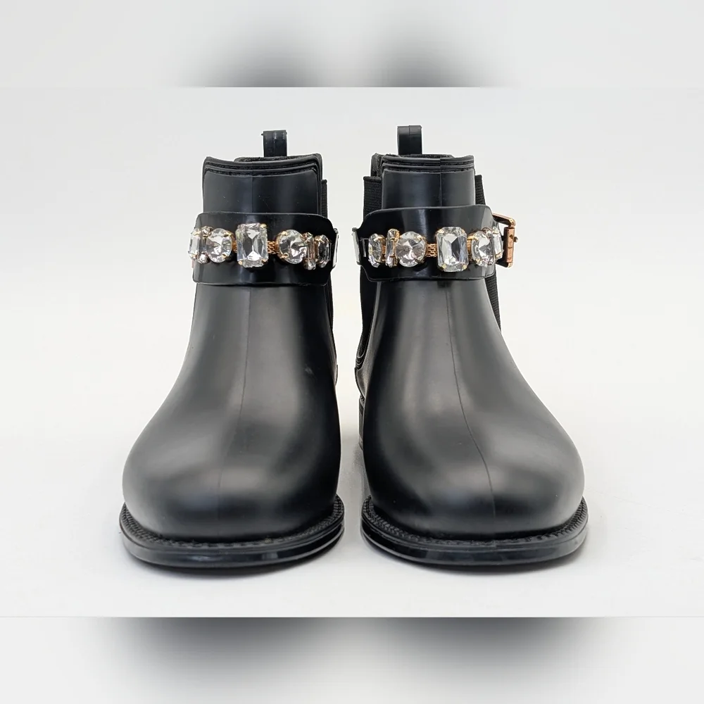 N/A refined rain‑ready