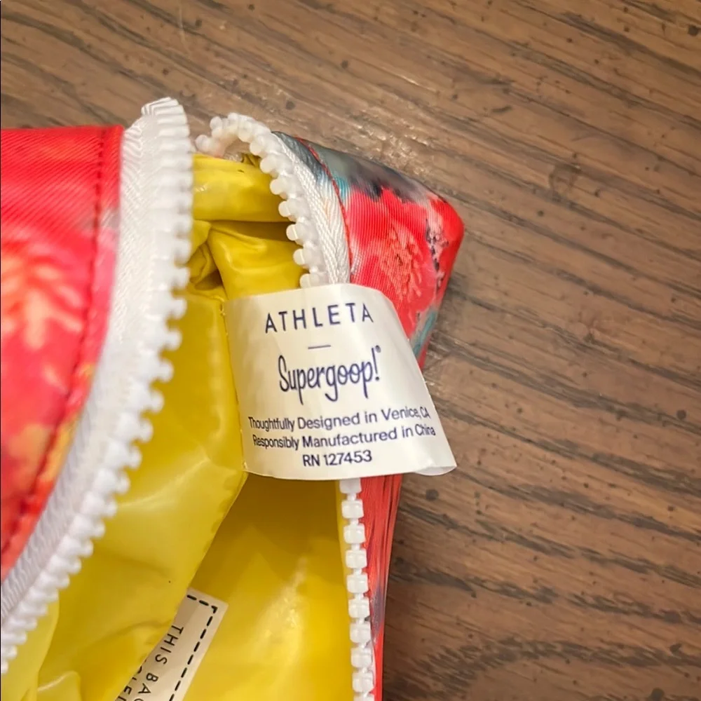 Athleta Supergoop!‎ Multicolor Patterned Toiletry Bag