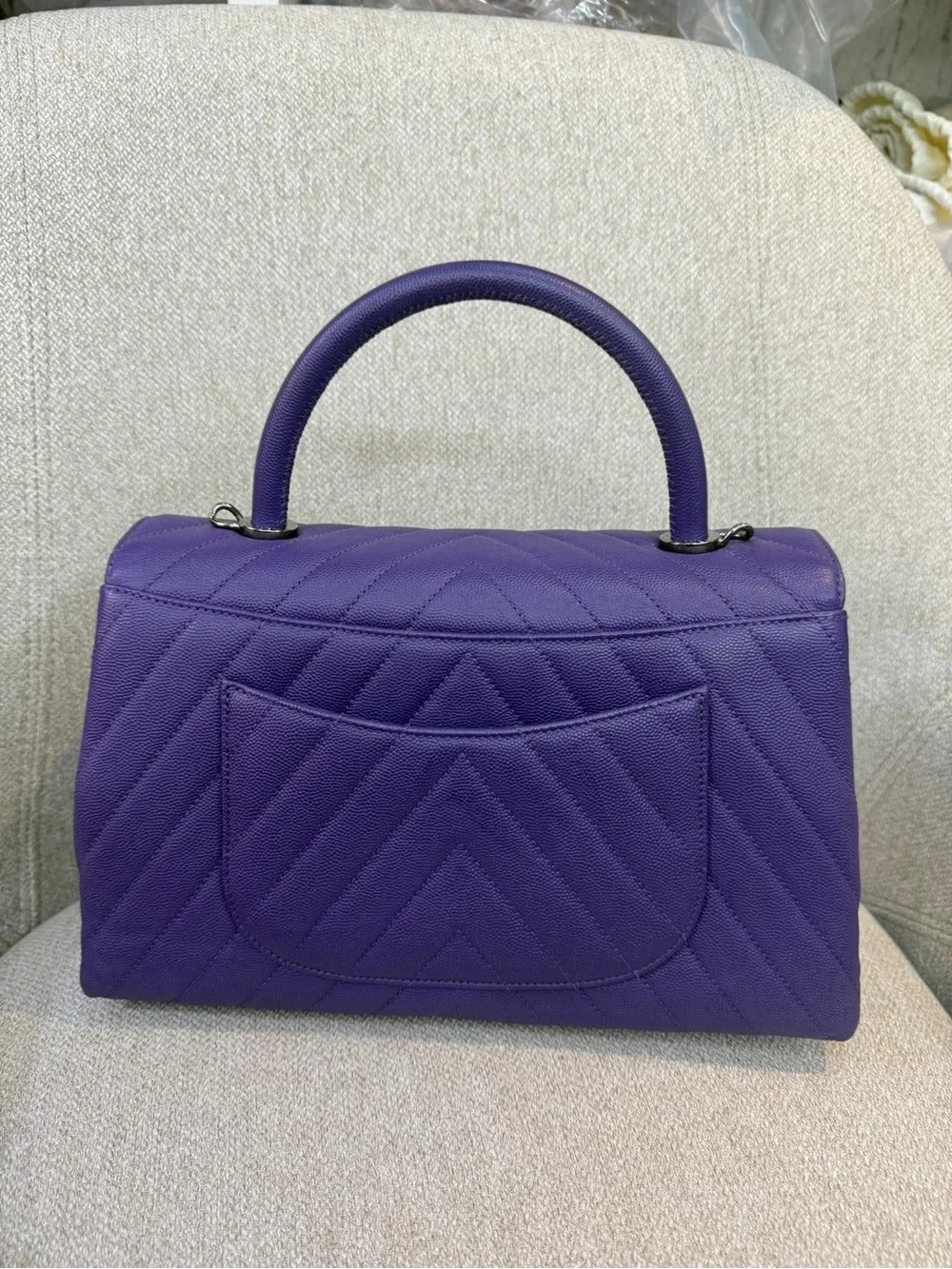 CHANEL top handle