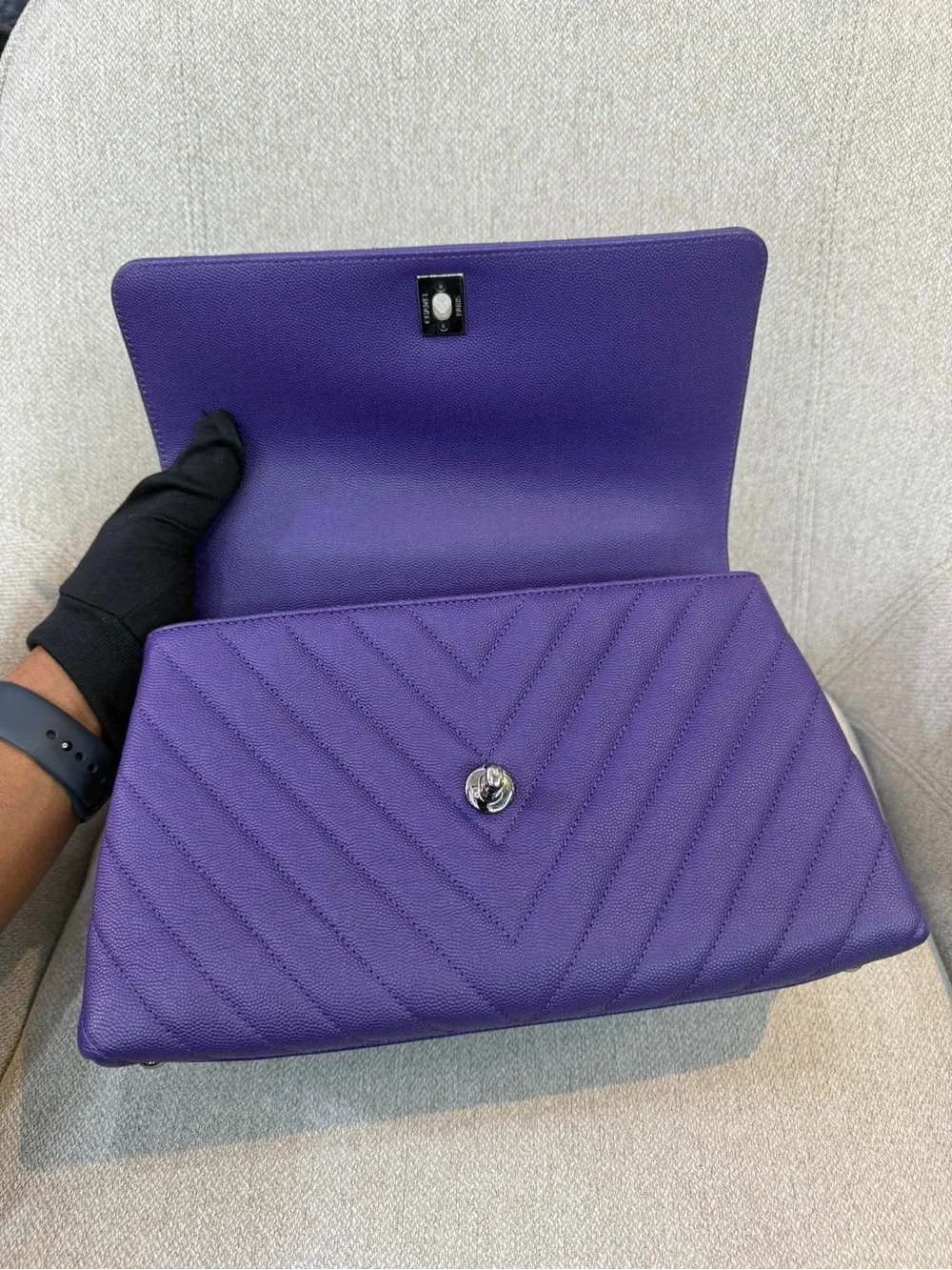 CHANEL top handle
