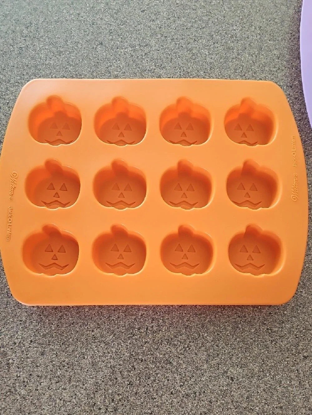 Wilton set silicone