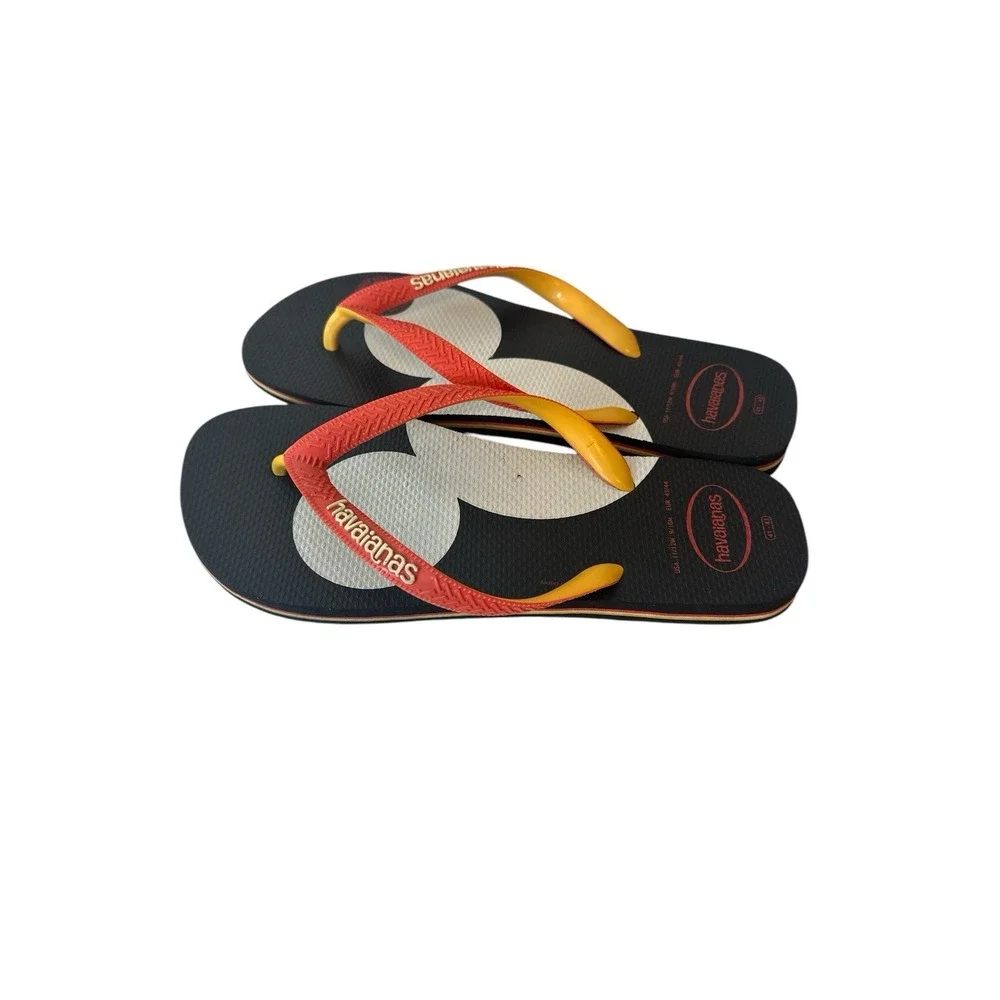 Havaianas celebrate disney