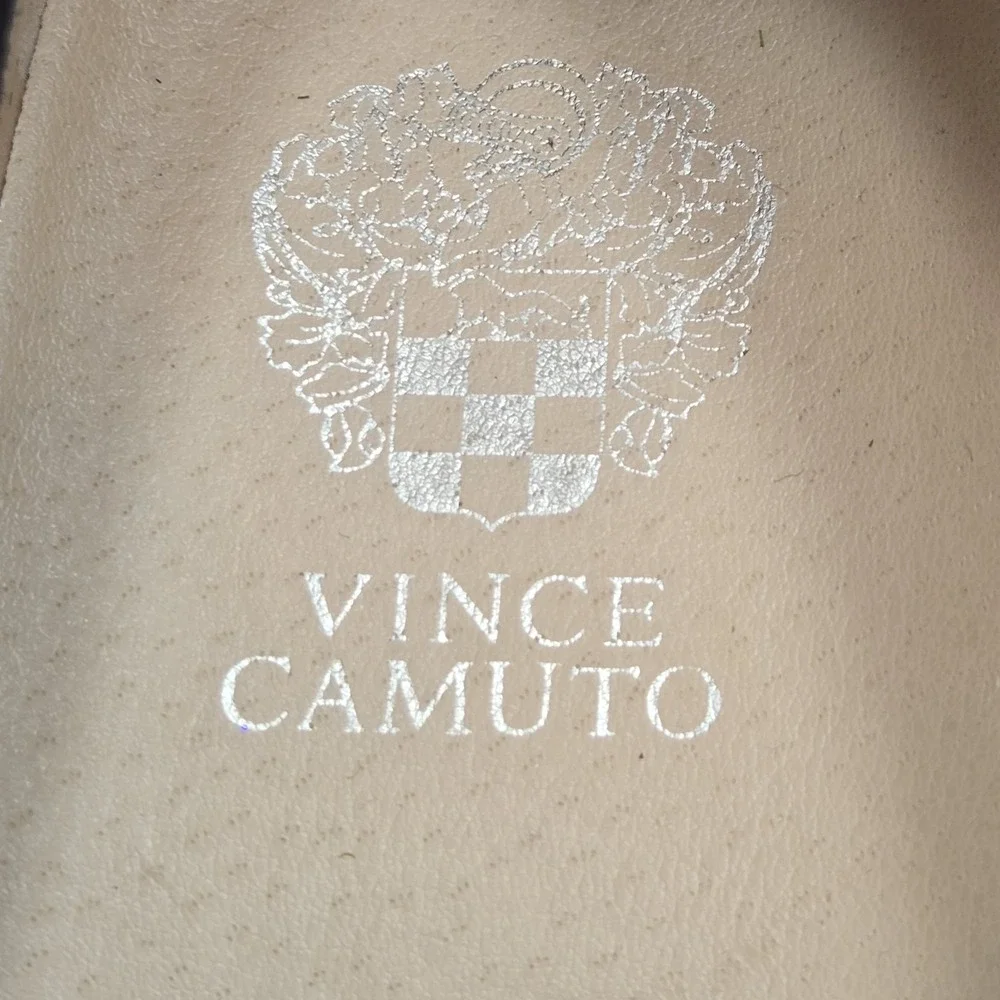 Vince Camuto upper show women