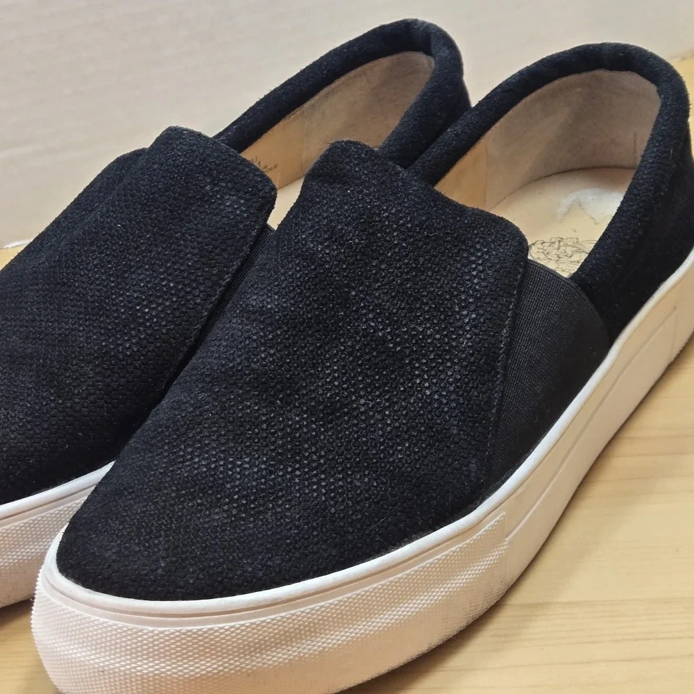 Vince Camuto midsoles from versatile