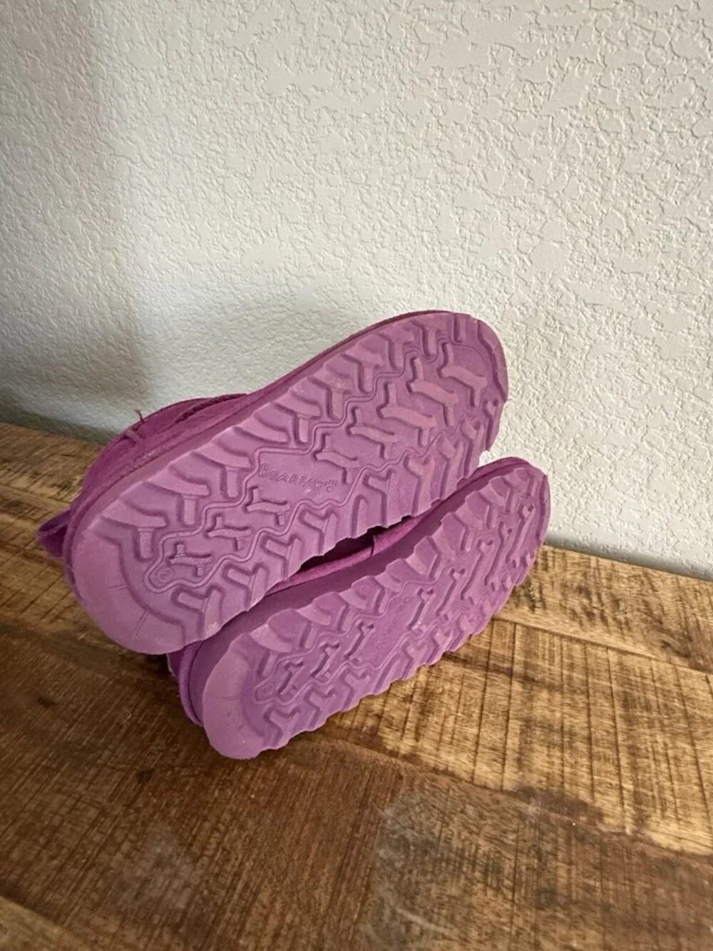 BearPaw shorty youth