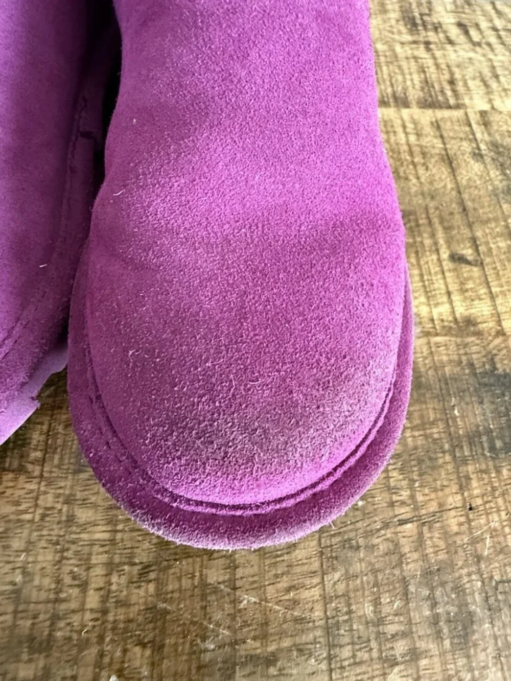 BearPaw shorty youth