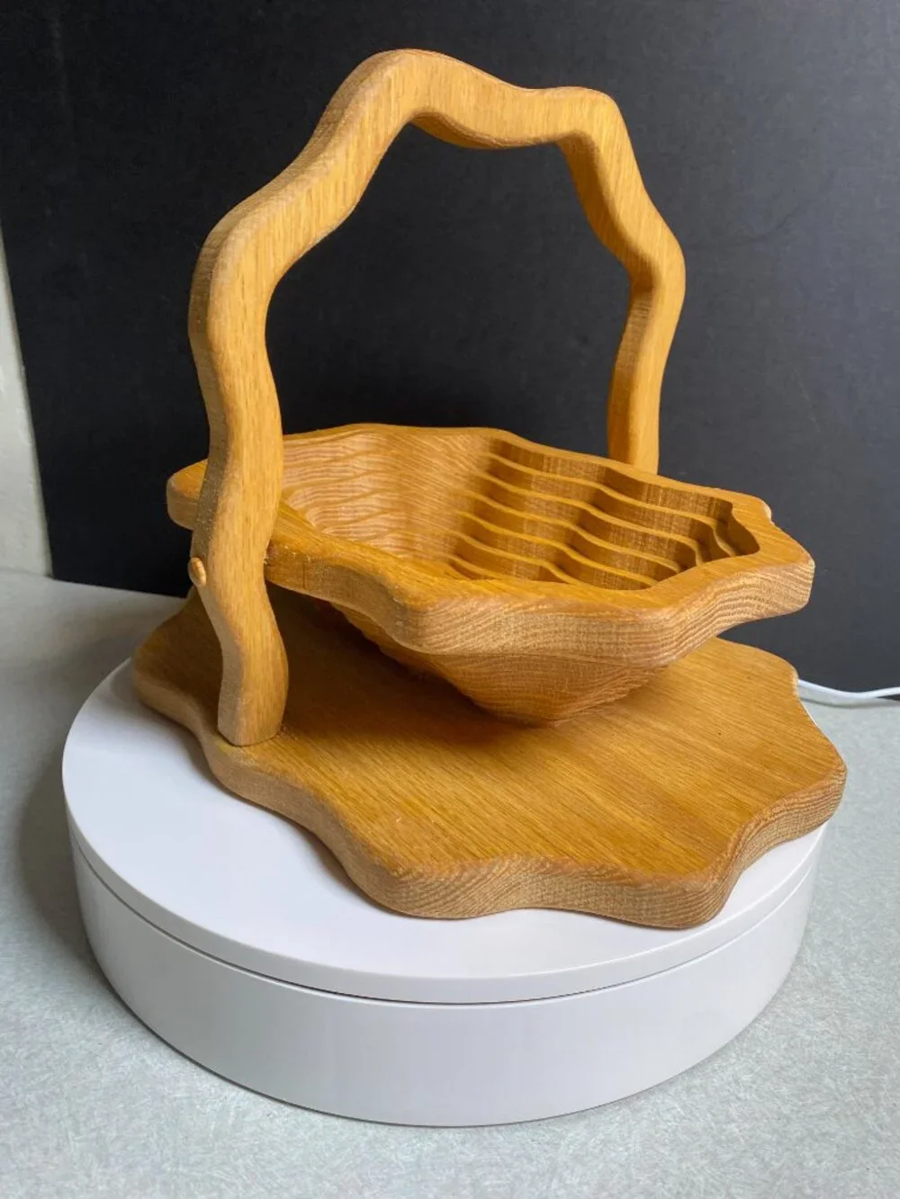 Handcrafted Wood Collapsible Basket Bowl – Sculptural Bentwood Handle, Folk Art