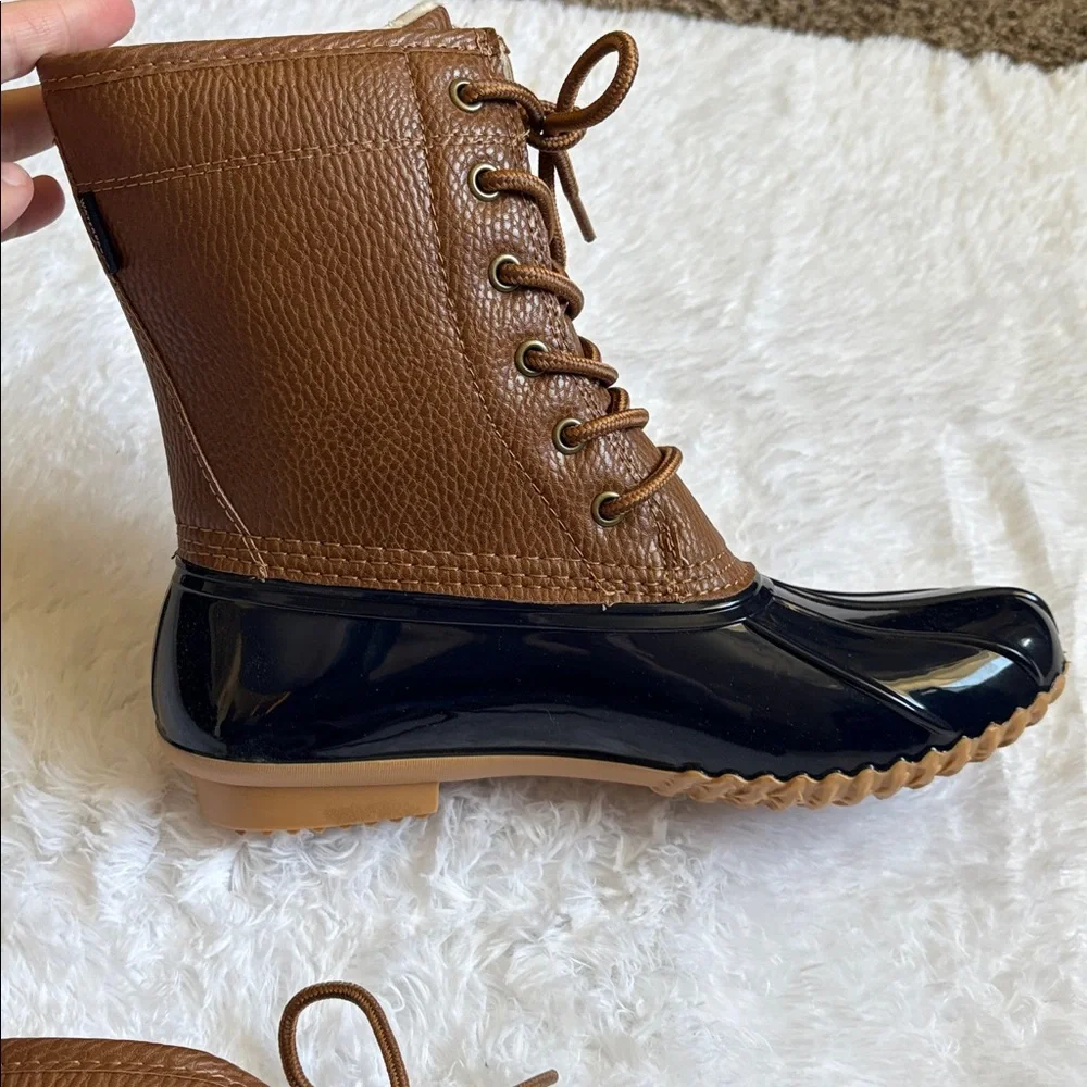 NWT JBU By Jambu Waterproof Duck Boots In Navy Blue And Brown Size 8M