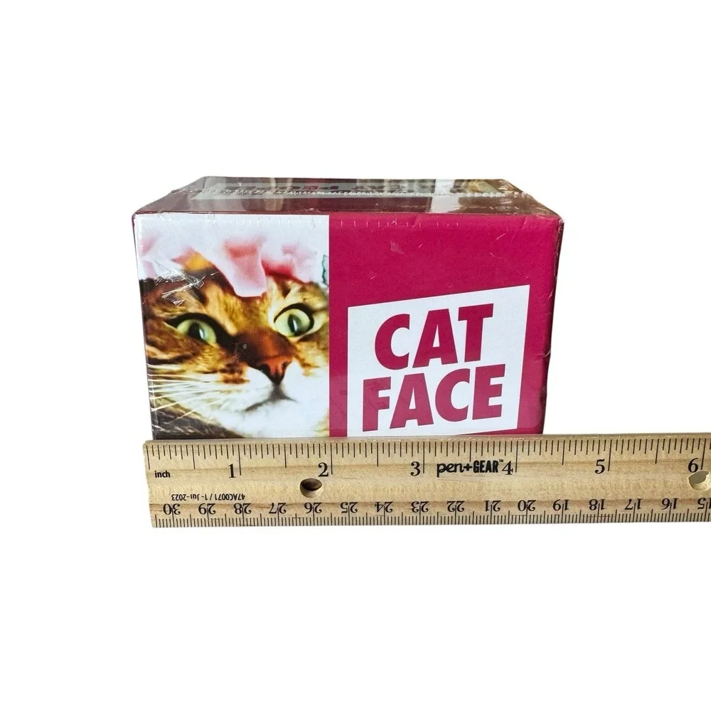 The Pet Collective cat face