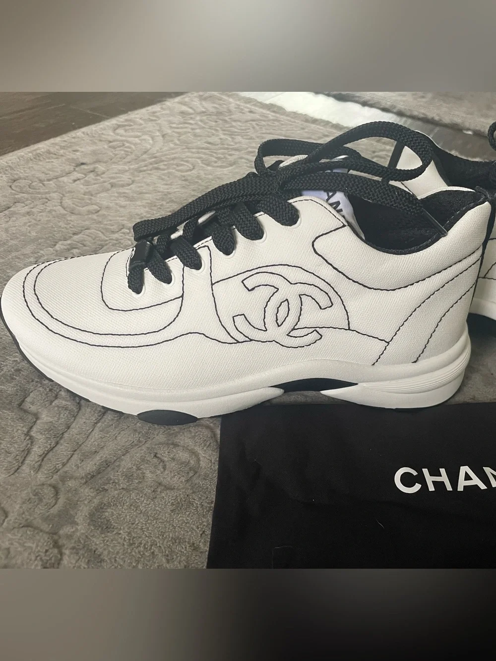 CHANEL logo black white