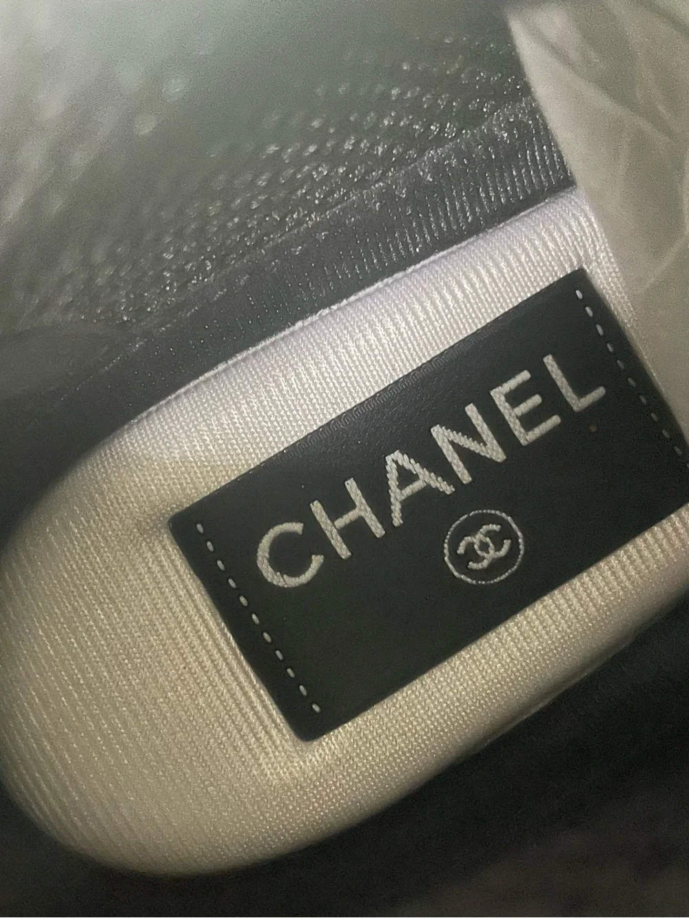CHANEL wear runner cushioned