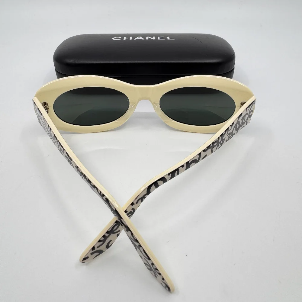 CHANEL some free check